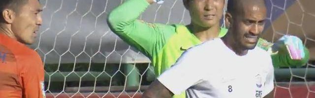  科隆门将神扑两点球助球队逼平拜仁  