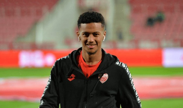 波鸿降级边缘换帅迎来首胜曙光  